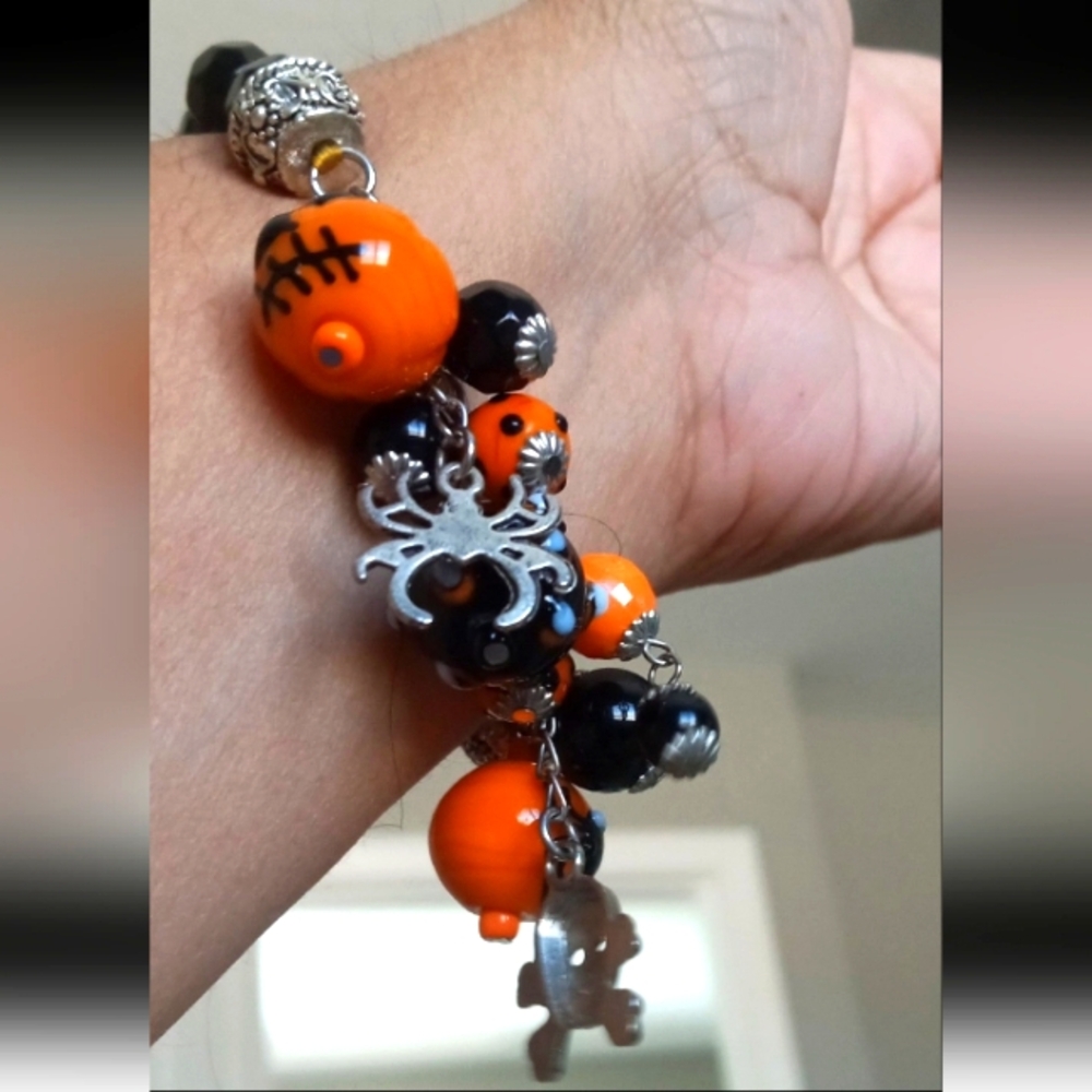 Pier 1 Stretch Bracelet Spider Halloween
